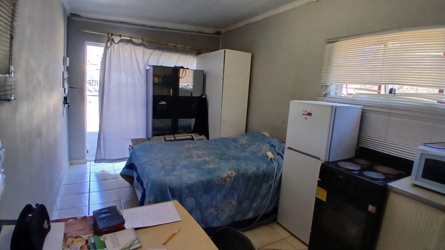 5 Bedroom Property for Sale in Park West Free State